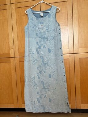 Vintage Sleeveless Light Blue Wash Denim Maxi Dress Metal Floral Side Buttons